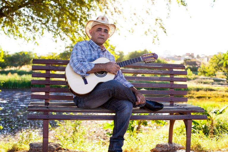 Guanambi: Pedro Santos lança seu primeiro disco “No Som das Cordas” nesta sexta (27)