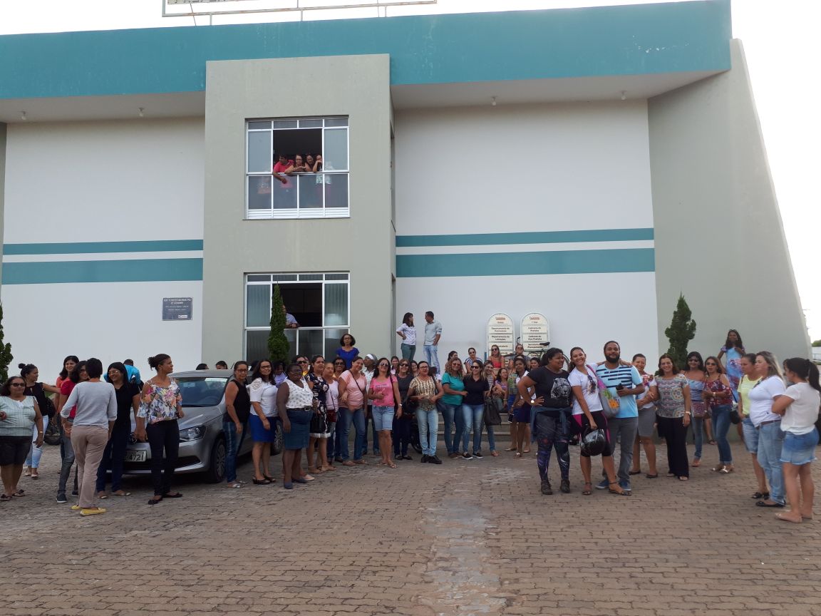 Guanambi: Reunião entre sindicato e prefeito termina sem acordo