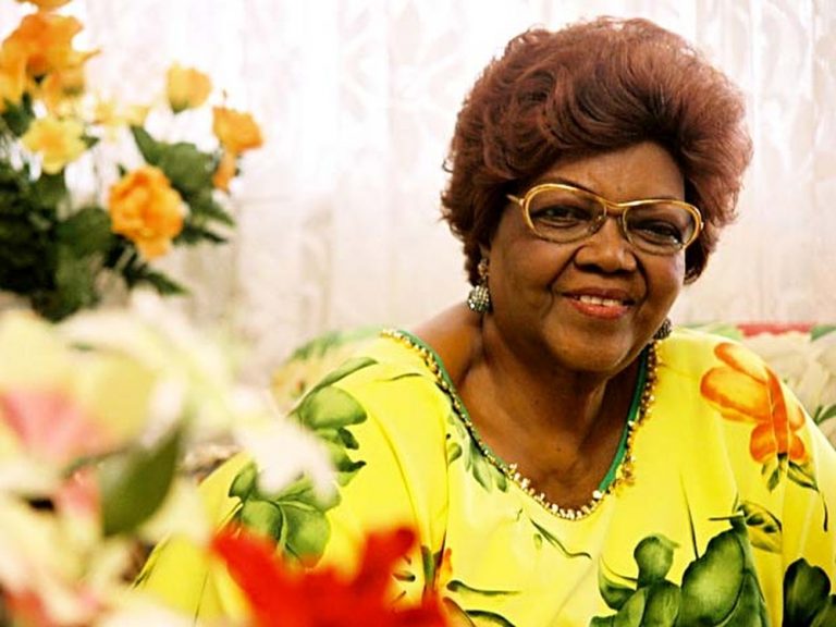 Dona Ivone Lara morre aos 97 anos no Rio