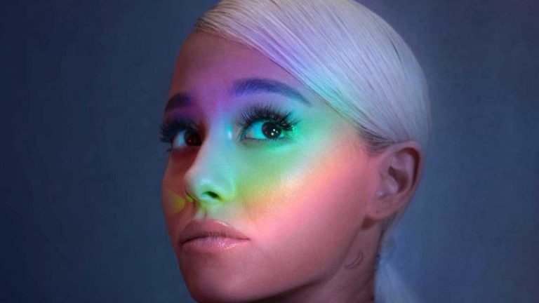 Ariana Grande lança clipe do single ‘No Tears Left to Cry’