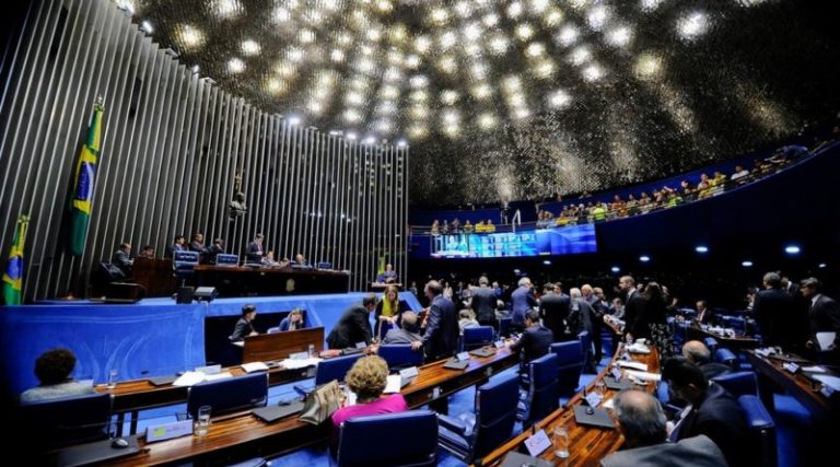 Senado aprova projeto que obriga escolas a combaterem bullying