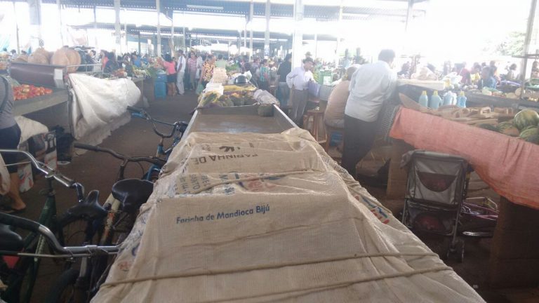 Com greve, hortifrutis somem da feira de Guanambi