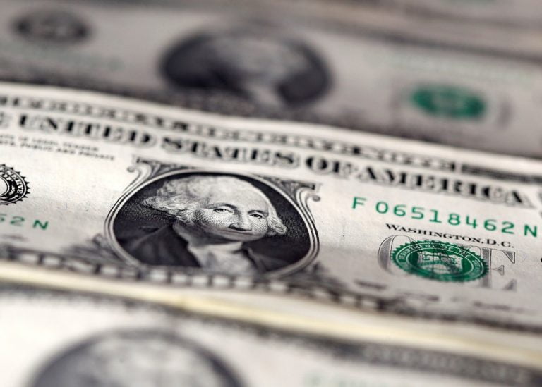 Dólar abre em alta de 0,52% cotado a R$ 4,1637