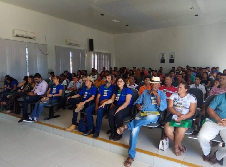 Dia de Campo de Mamona e Cultivos Agroenergéticos é realizado em Iuiú