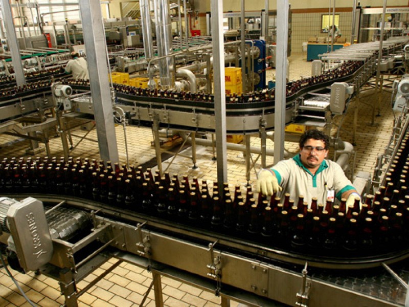 Com investimento de R$ 1,7 bilhão, setor de bebidas cresce na Bahia e gera 9 mil empregos