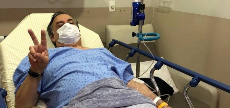 Ronnie Von contrai gripe H1N1 e é internado no hospital Albert Einstein