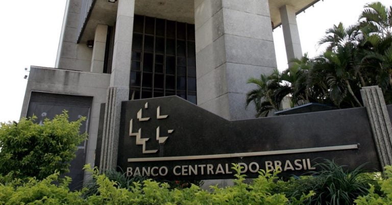 BC: contas públicas têm saldo negativo de R$ 15,6 bilhões em novembro