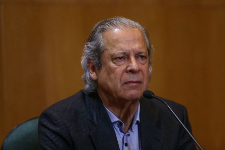 Ex-ministro José Dirceu virá a Guanambi para divulgar seu livro