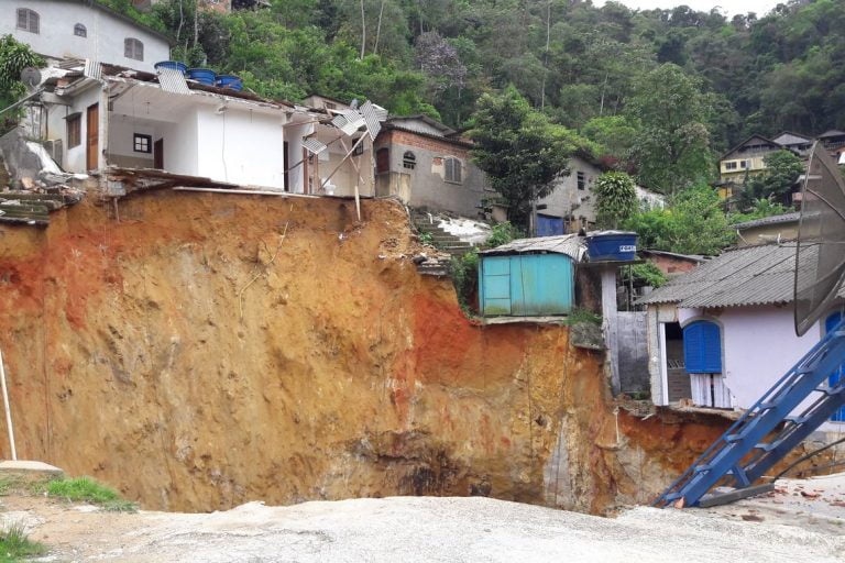 Pesquisa mostra que 8,27 milhões de brasileiros estão em área de risco