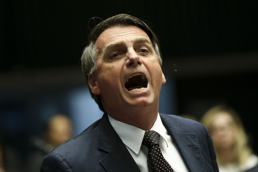 Bolsonaro recebe João Caldas que disputa presidência da Câmara