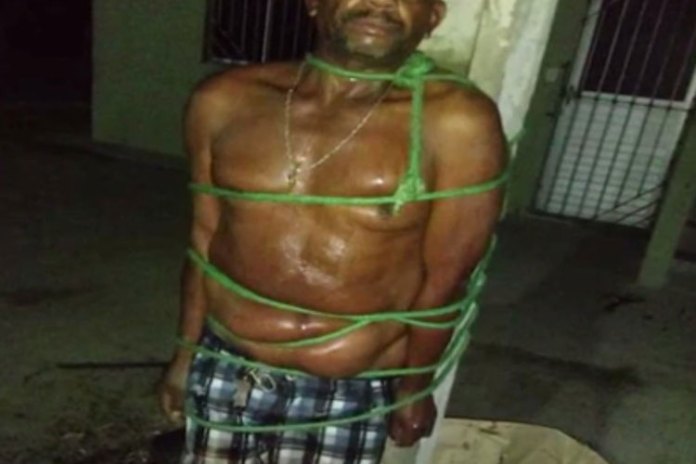 Após agredir mulher, homem é amarrado em poste no interior da Bahia