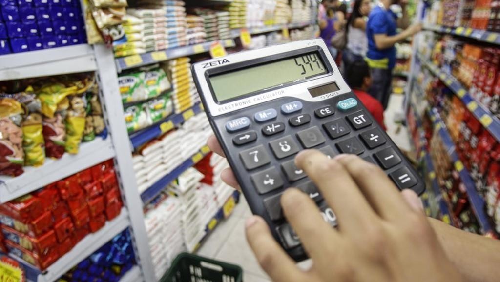 Brasileiros acreditam que inflação fechará 2020 em 4,8%, diz FGV