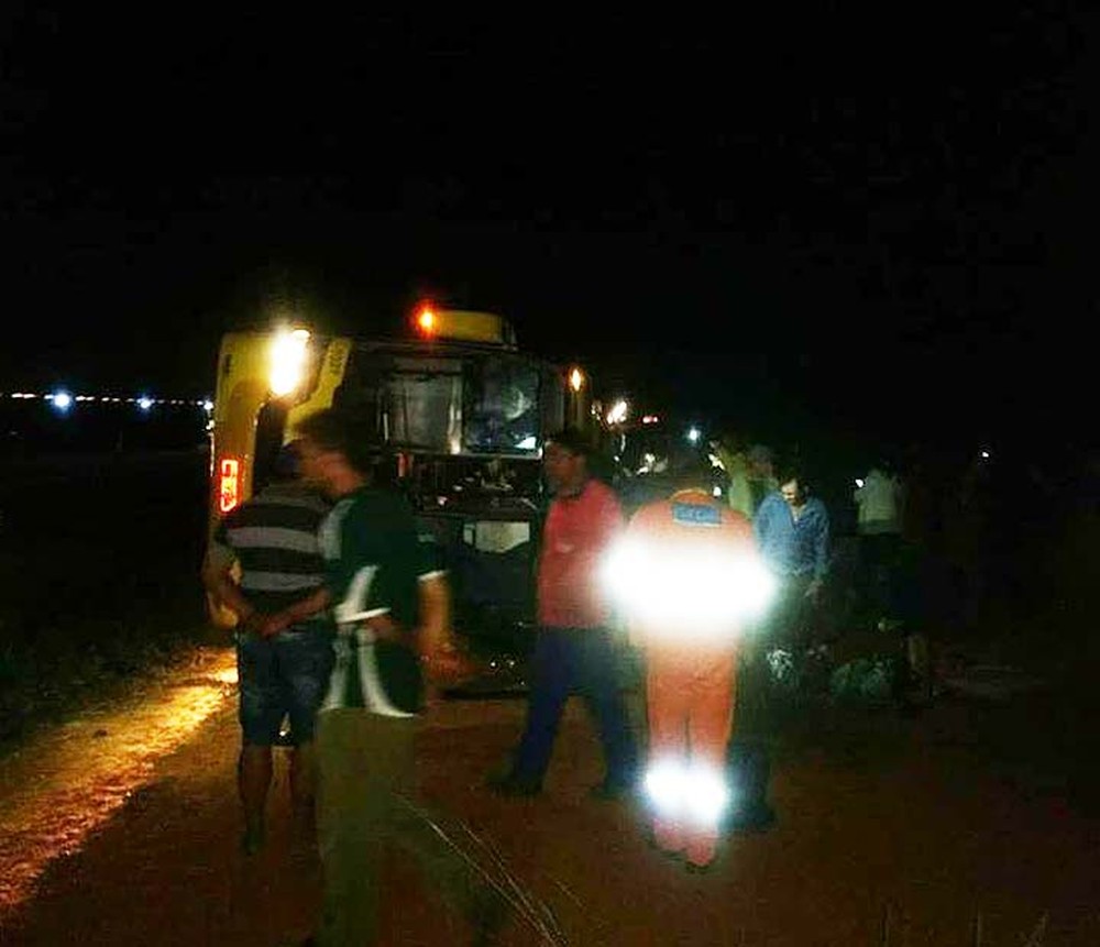 Idosa morre após passageiro de ônibus surtar e provocar acidente BR-116