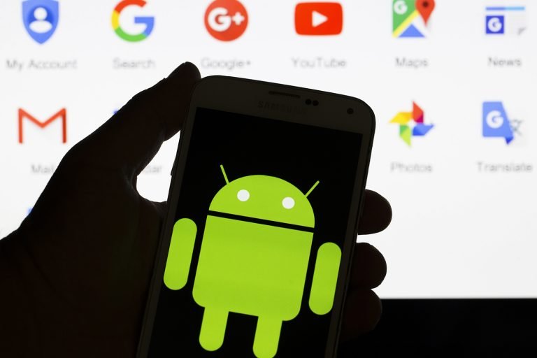 China acusa EUA de “rumores” e “mentiras” sobre laços da Huawei