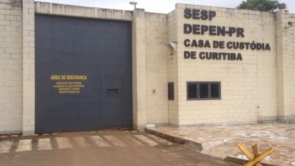 Presos mantém agentes penitenciários reféns há três dias em Curitiba