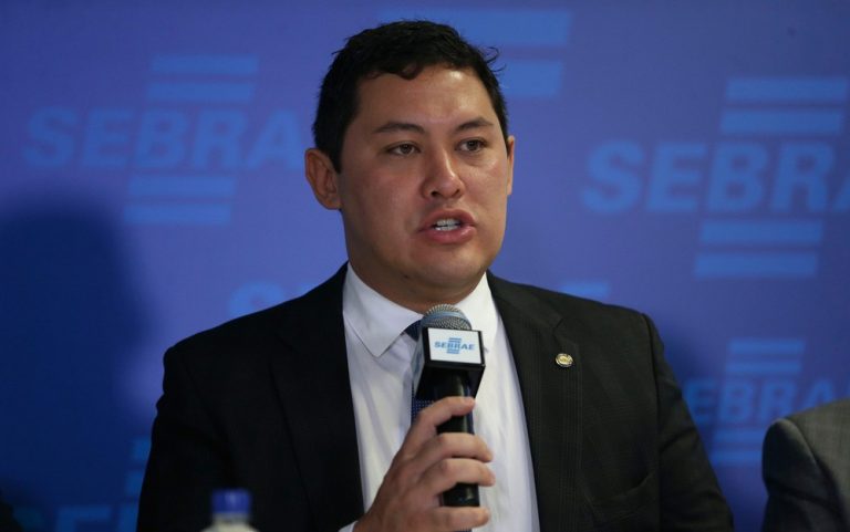 Ministro do Trabalho e deputado do PTB são alvos de operação da Polícia Federal