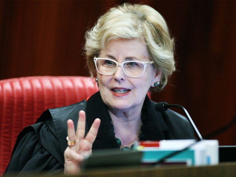 Rosa Weber indefere pedido para fechar fronteira com Venezuela