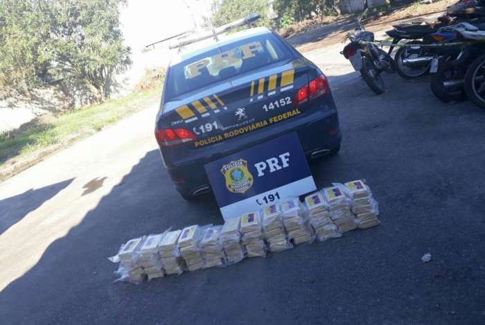 Polícia Rodoviária apreende 60 quilos de cocaína na Rio-Santos