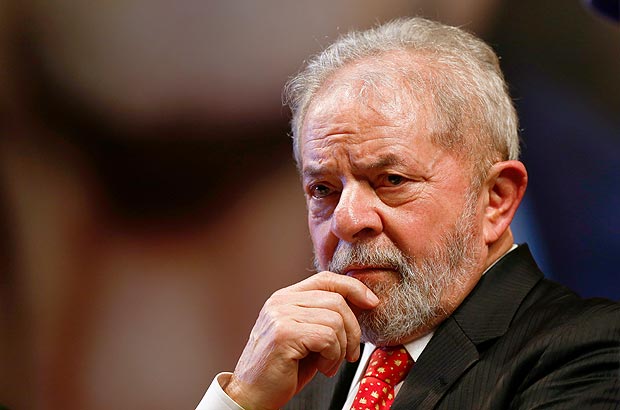 Lula é condenado a 12 anos de prisão em processo sobre sítio