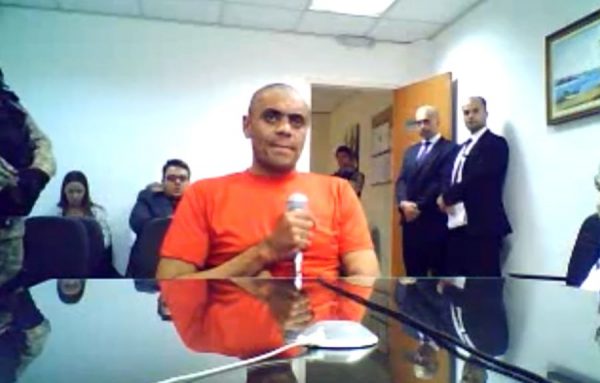 Juiz Federal absolve Adélio por facada em Bolsonaro e determina internação