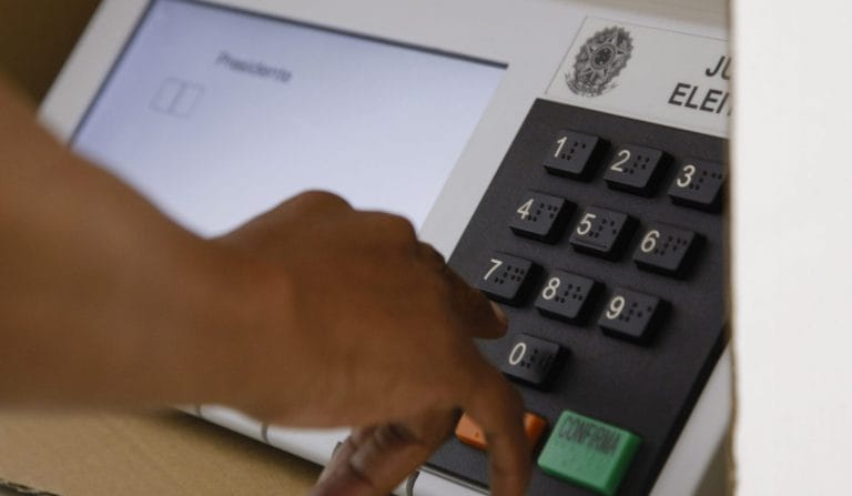 Mais de 2 milhões de baianos não compareceram às urnas
