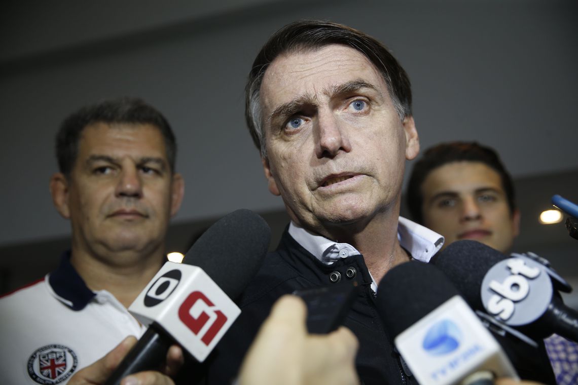 PT pede para TSE declarar inelegibilidade de Bolsonaro por oito anos