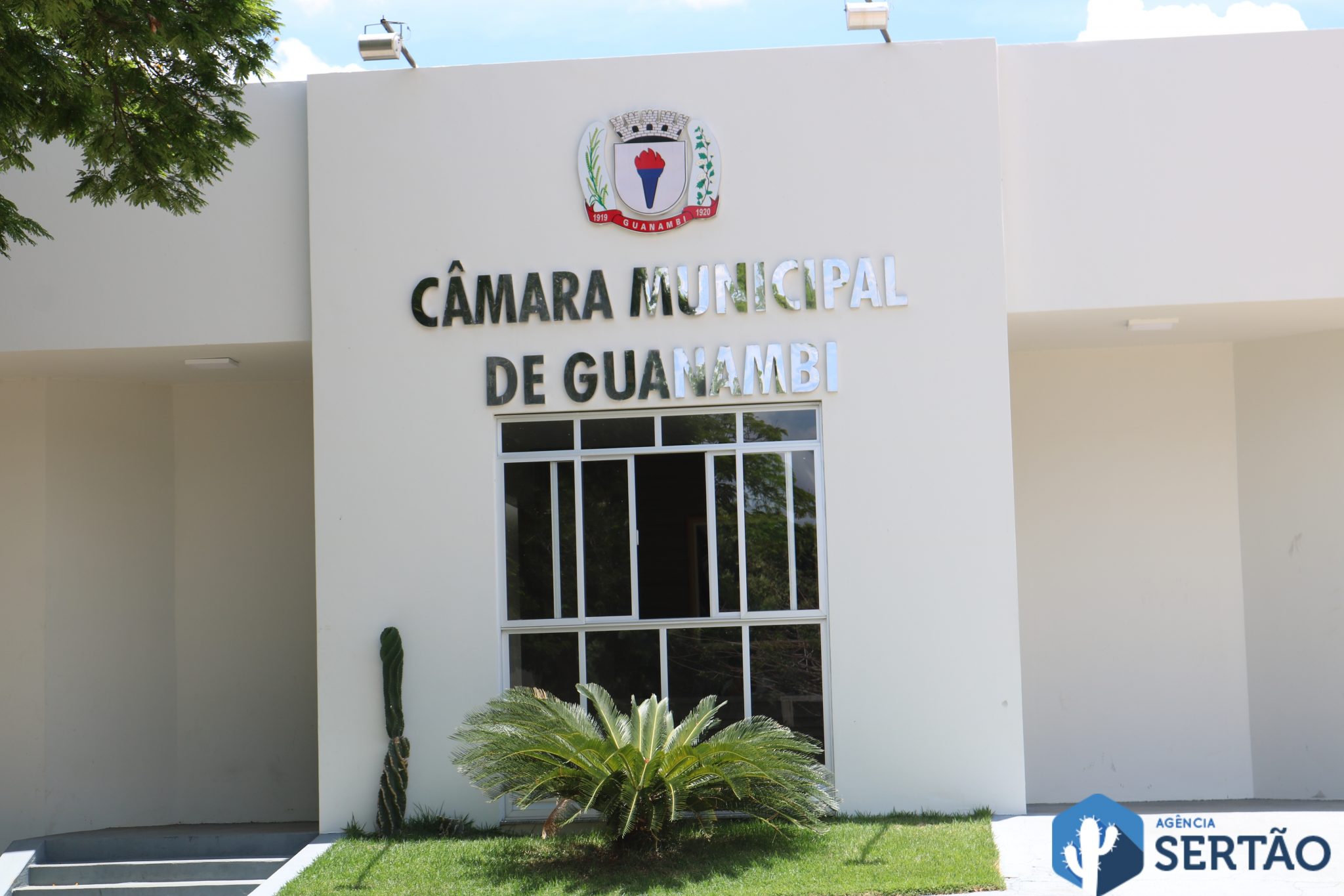 Câmara de Guanambi aprova doação de terrenos para UniFG e Fip