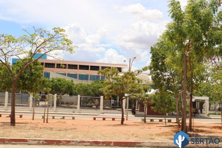Escolas estaduais realizam eleição para líderes de classe nesta quarta-feira
