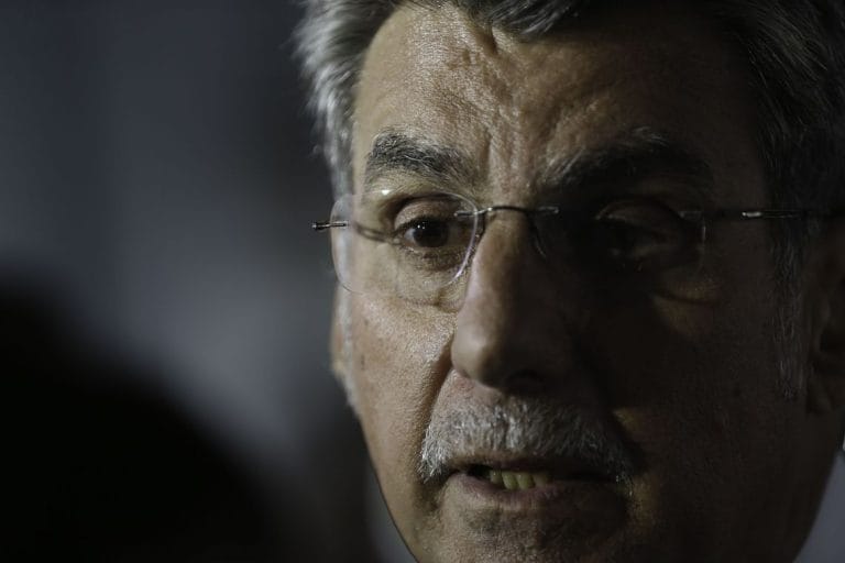 Jucá perde a eleição e não consegue renovar o mandato de senador