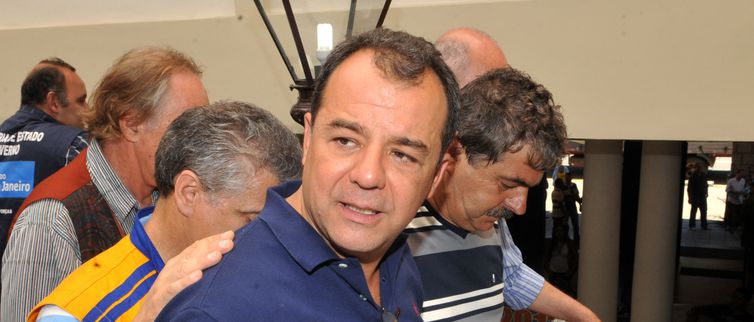 MP pede na Justiça que Cabral e empreiteiras devolvam R$ 394 milhões