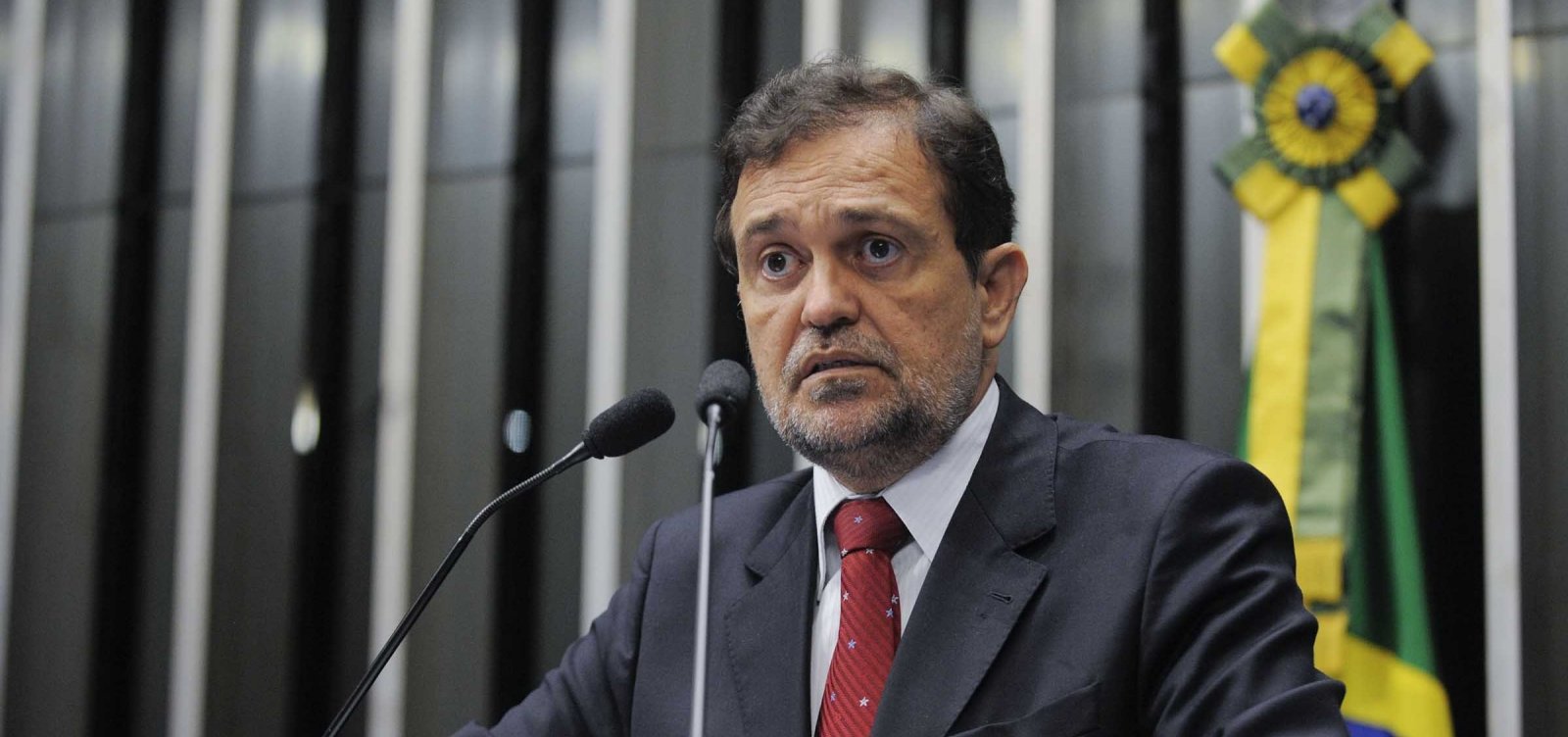 Walter Pinheiro é exonerado da Secretaria de Educação para negociar emendas no Senado