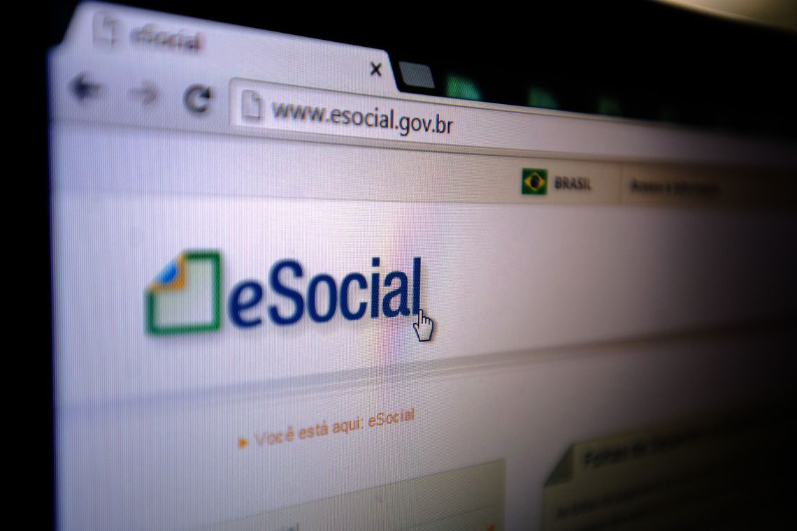Governo anuncia mudanças no eSocial
