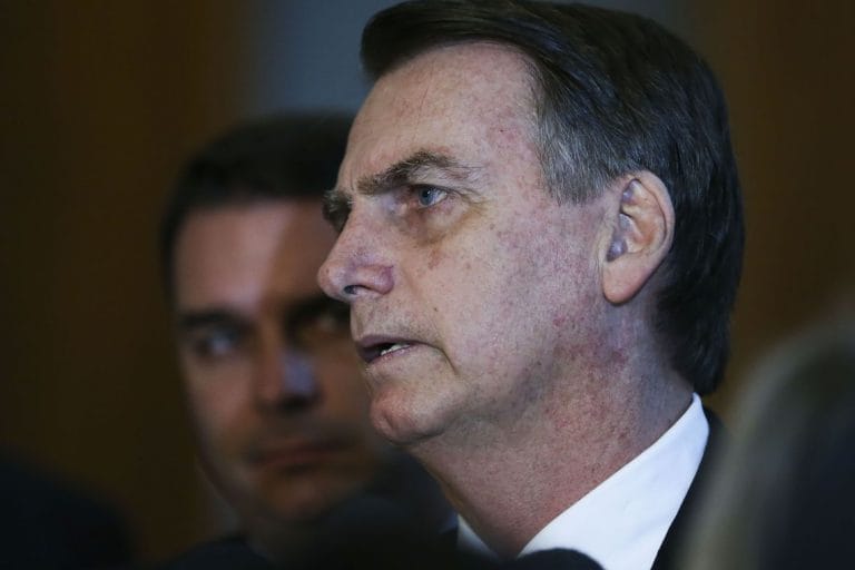 Ao lado de Toffoli, Bolsonaro pede união entre Poderes para governar