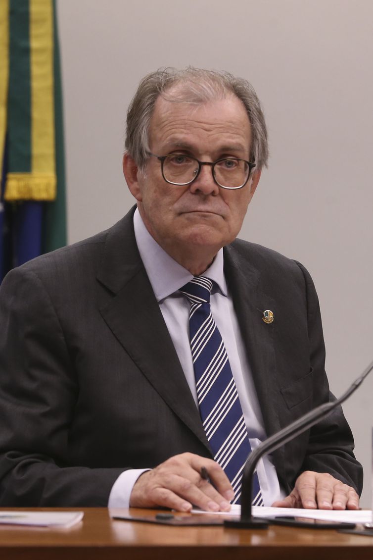 Senado prepara-se para votar flexibilização da Lei de Ficha Limpa