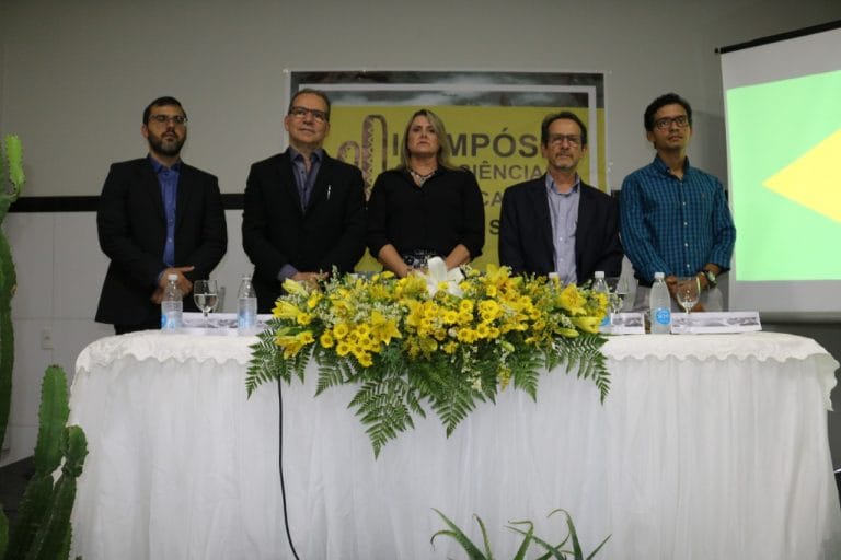 Estudantes de Medicina realizam I Simpósio de Ciências Médicas do Alto Sertão