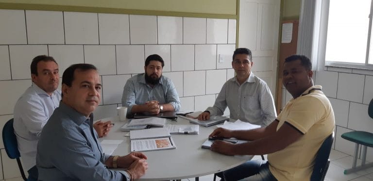 Reunião discute fase final para ampliação do Distrito Industrial de Guanambi