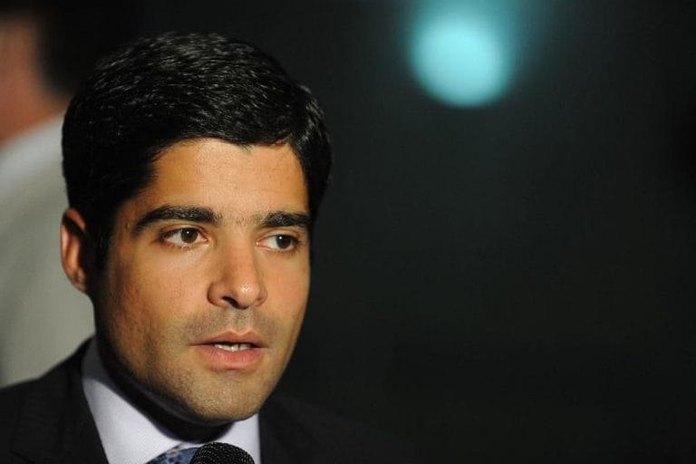 DEM expulsa filiado suspeito de invadir celulares preso pela PF 