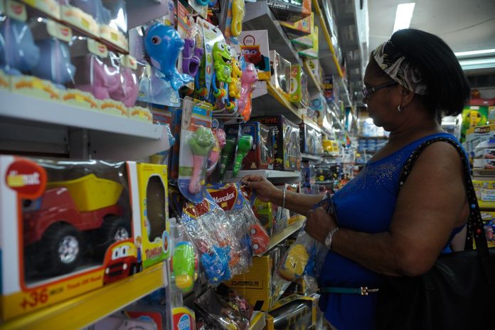 Brinquedos, vendas, comercio, consumidores