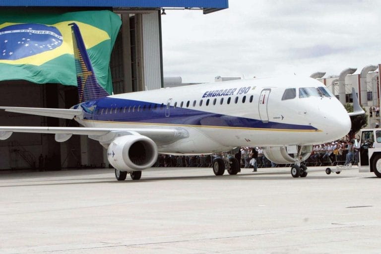 Justiça Federal suspende acordo Embraer-Boeing