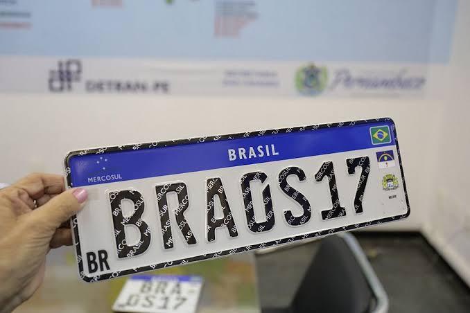 Novas regras da placa Mercosul passarão a valer em 28 de agosto na Bahia
