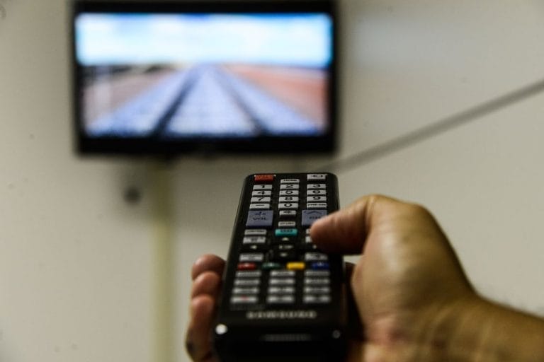Sinal de TV analógico será desligado hoje no interior do RJ e de SP