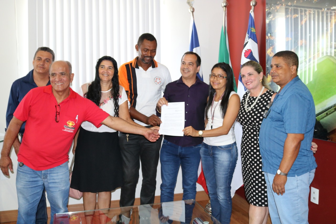 Prefeitura regulamenta teto máximo de 40% na taxa de esgoto em Guanambi