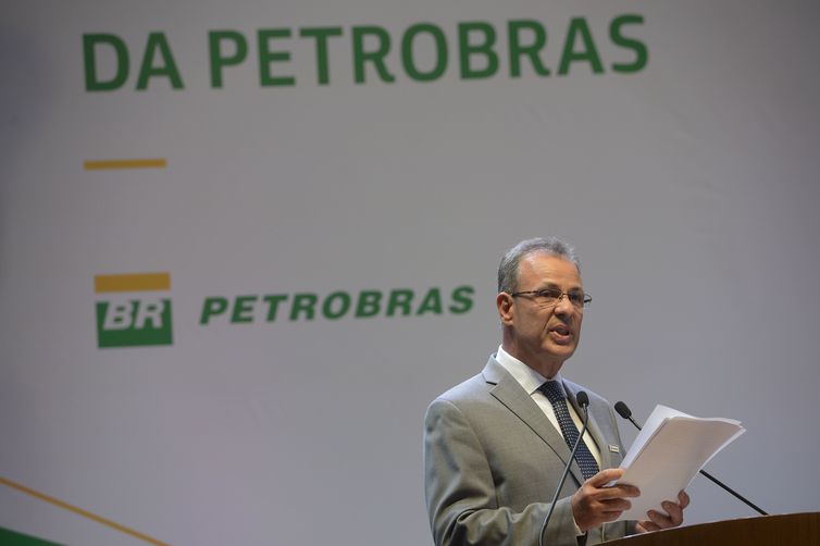 Governo vai rever monopólio da Petrobras no setor de gás, diz ministro
