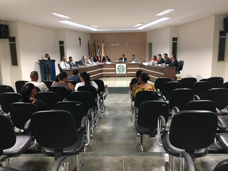 Confusão e judicialização marcam escolha do presidente da Câmara de Pindaí