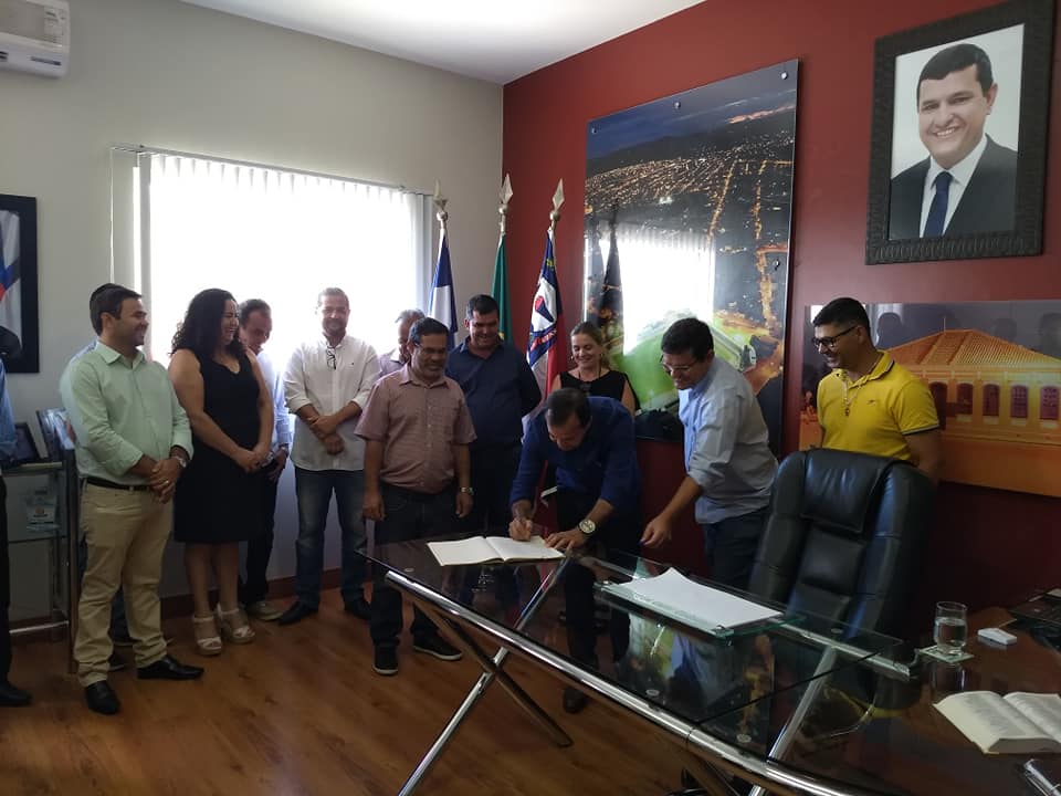 Hugo Costa assume prefeitura de Guanambi por 15 dias