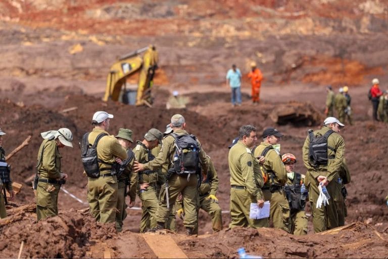 Militares israelenses deixam Brumadinho hoje