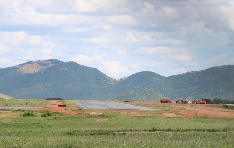 Obra de reforço da pista do aeroporto de Guanambi deve ficar pronta em um mês