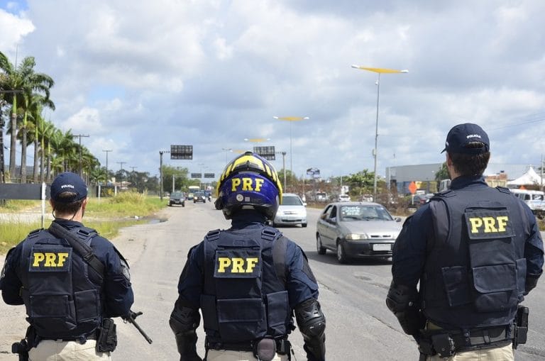 Números de acidentes durante os festejos de ano novo diminuíram na Bahia, segundo a PRF