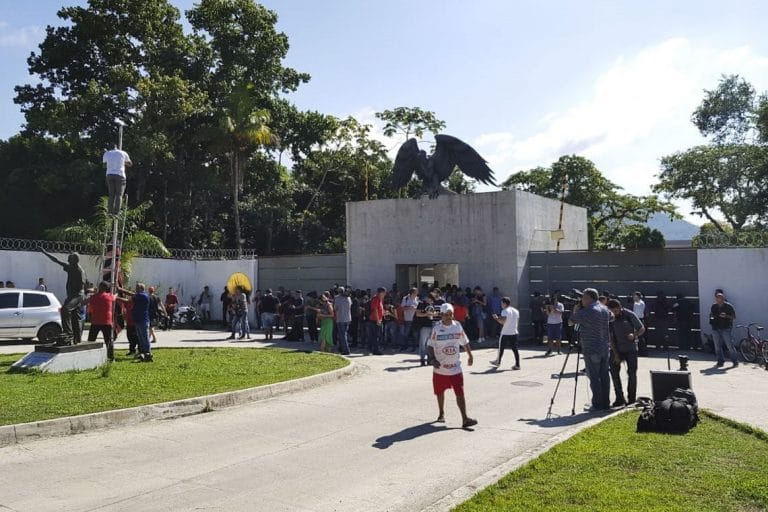 Após incêndio, clubes manifestam solidariedade ao Flamengo