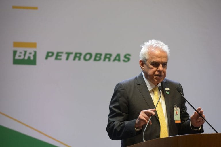 Caixa da Petrobras deve ser reduzido para US$ 10 bilhões